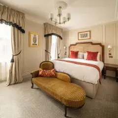 Ben_Pipe_Photography_100924_Leonard_Hotel_018